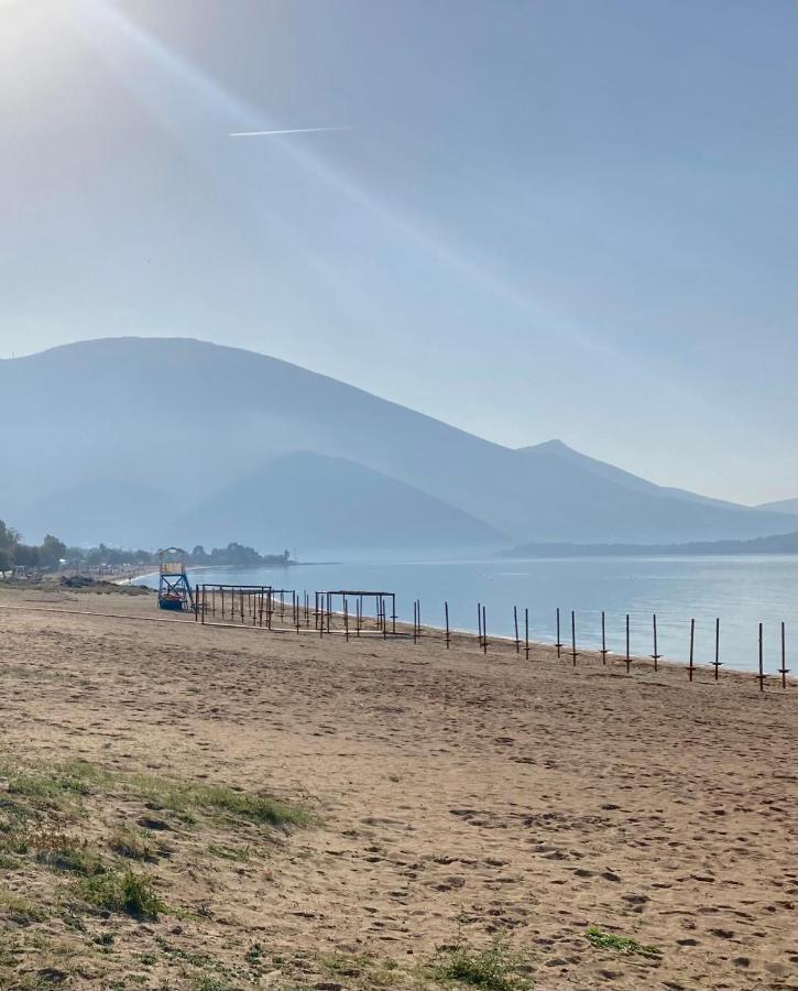 Seaside Villa In Alikes, Chalkida Дросия Екстериор снимка